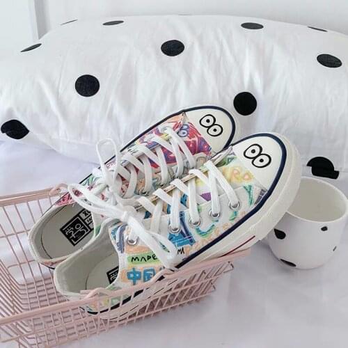Women Canvas Shoes 2021 Graffiti Design Canvas Shoes Women Lace Up Casual Shoes Ladies Low Cut Canvas Shoes Zapatos De Mujer