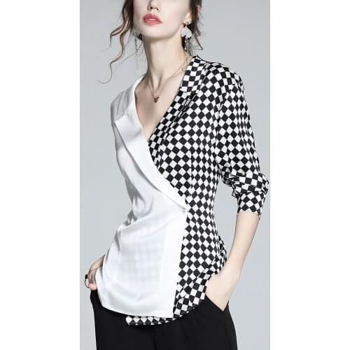Silk shirt women 2021 spring new European goods houndstooth stitching French clavicle top high-end silk t-shirt