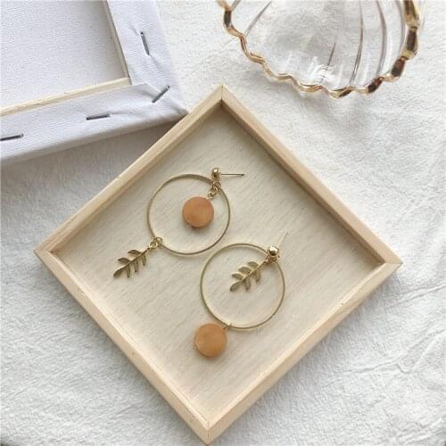 Vintage Handmade Asymmetrical Hoop Leaf Drop Earrings Korean Leaves Round Wood Pendent Earrings for Women Girls Ear Jewelry Gift