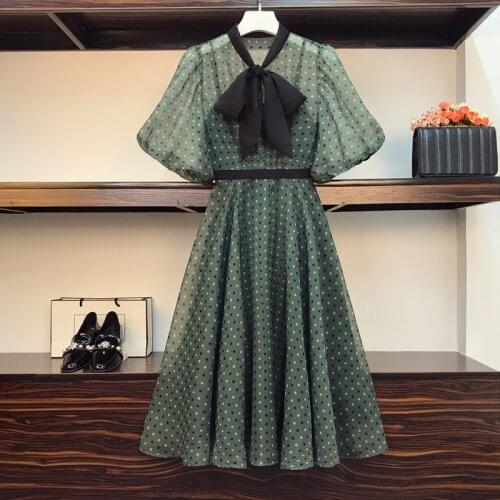 2021 Summer New Green Loose Thin Bow Collar Decoration Dot Fashion Dress
