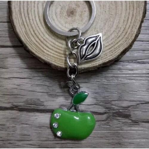 NEW Fashion Retro Lips and Enamels apple Charms Pendants Suspension Fit Key Chain Ring Key Chains Womens&Men Gift X124