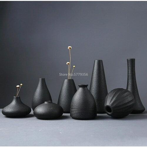 Hot Selling New Black Ceramic Flower Arrangement Small Vase Home Decoration Small Vase Tabletop Ornament Crafts