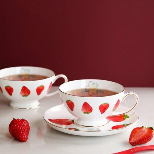 Nordic Modern Style Ceramic Coffee Cup Creative Saucer Unique Coffee Cup Reusable Cute Art Koffie Kopjes Home Drinkware EI50BD