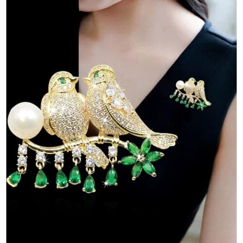 Unique Lovebirds Brooches for Women AAA Cubic Zircon Micro Paved Bird Scarves Buckle Brooch Pin Animal Jewelry Christmas Gift
