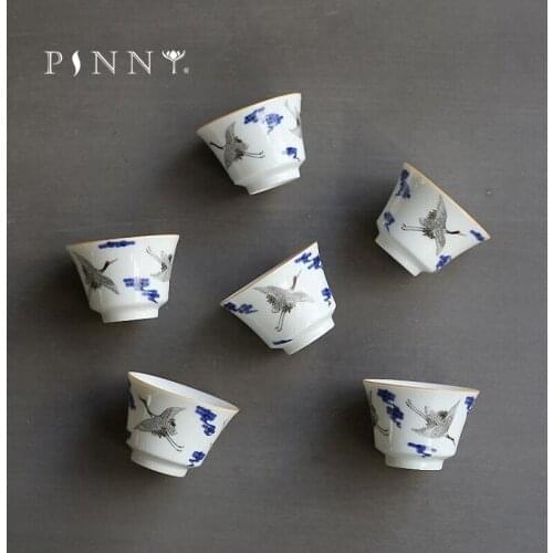 PINNY Blue And White Porcelain Teacups Carved The Crane Ceramic Tea Cups Chinese Kung Fu Tea Service Hand Made Drinkware