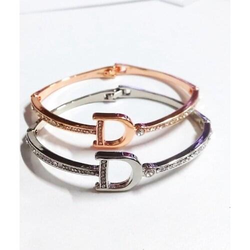 Mimiyagu Rigid Bracelets