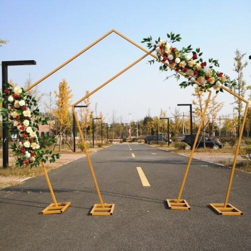 Customizable new wedding props iron gate geometric pentagon shelf outdoor wedding stage background decoration backdrop stand