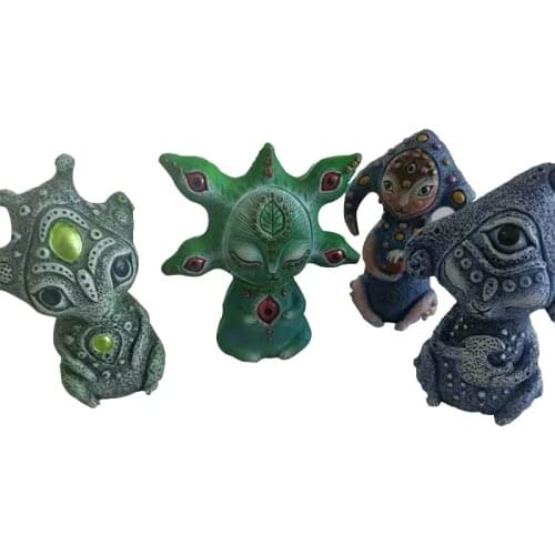Creature Fantasy World Resin Model Sculpture Craft Decoration Three-eyed Alien Cartoon Doll Action Figure Collectible Model Toy