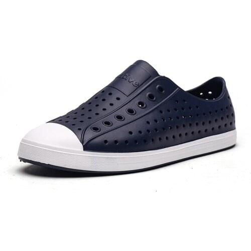 Mens Summer 2021 Hollow Outdoor Casual Slippers Sneakers Shoes Beach Flat Heel Soft Bottom Sandals Male Jelly Garden Clogs Mule