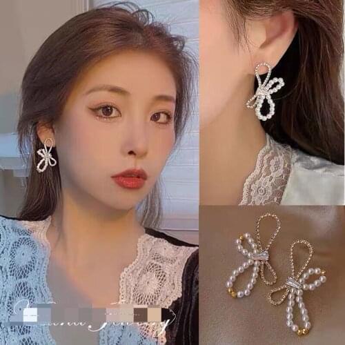 Bow Pearl Earrings New Trend Fashion Korean Ladies Temperament Earrings Retro High-end Earrings Elegant Jewelry Earrring