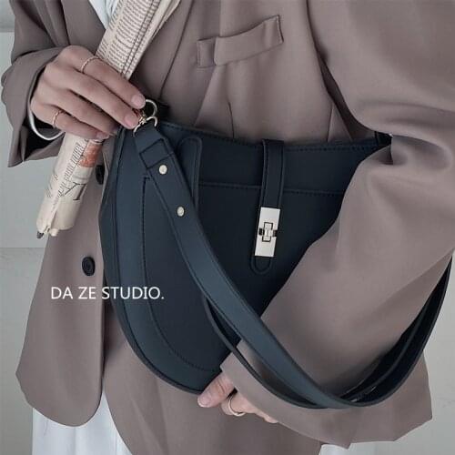 Fashion Pu Leather Composite Bags For Ladies Casual Solid Large Capacity Bucket Bags For Women Simple Vintage Messenger Bags New