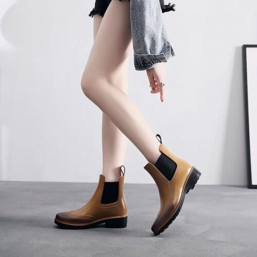 New Fashion Imitation Leather Shoes Womens Rain Boots Bullock Style Rain Boots Waterproof Shoes Chelsea Ankle Rain Boots Women