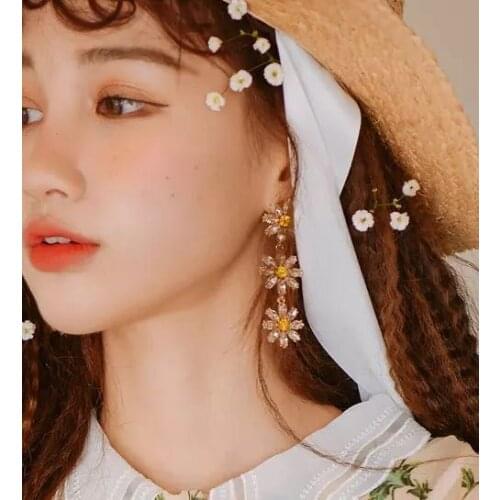 Trend Crystal flower Tassel High Quality elegant Fashion Stud Earrings Prevent Allergy Womens Earrings exquisite