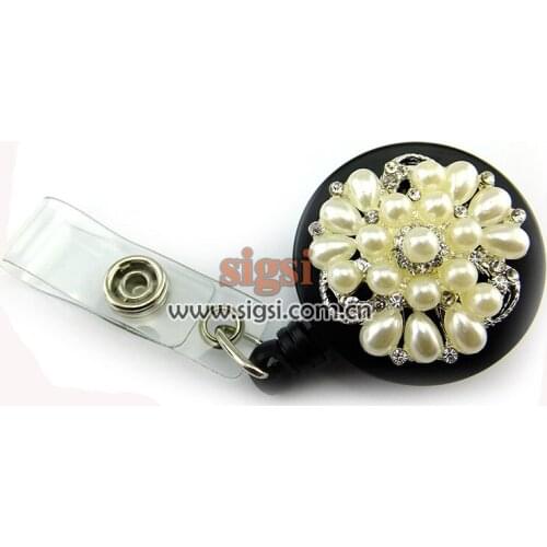 100pcs Fancy Rhinestone Retractable Pearl id Badge Holder reel for decoration