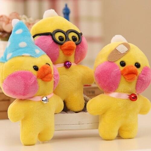 Mini Yellow Duck Pretty KeyChains Pendants Kawaii Plush Toys Schoolbag Cartoon Comic Anime Model Doll Holiday Gifts Stuffed Toy