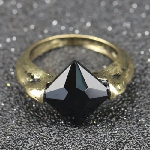 Black Resurrection Stone Ring Vintage Black Champagne Crystal Wholesale