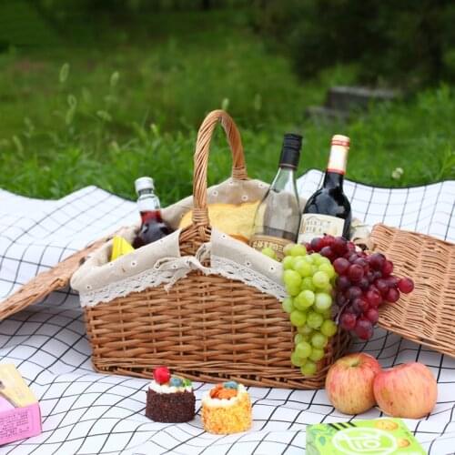 Handmade Wicker Picnic Basket with Handle Outdoor Picnic Food Storage Box with Lid Pastoral Style Snack and Drink Storage Basket