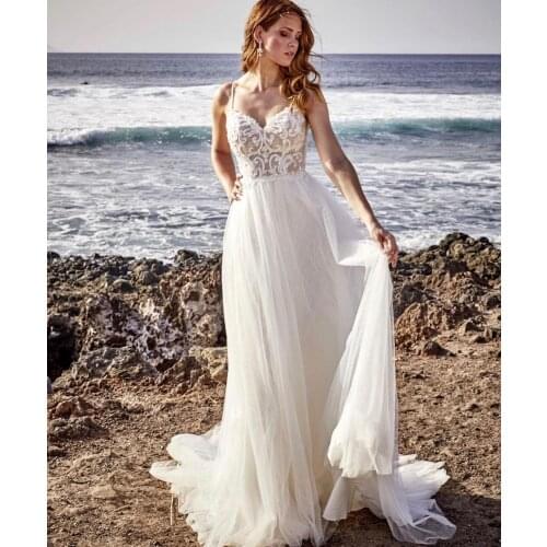 Wedding Dress A-Line V-Neck Spaghetti Straps Lace Appliques Sequined Backless Floor Length Sweep Train Elegant Bride Gown 2021