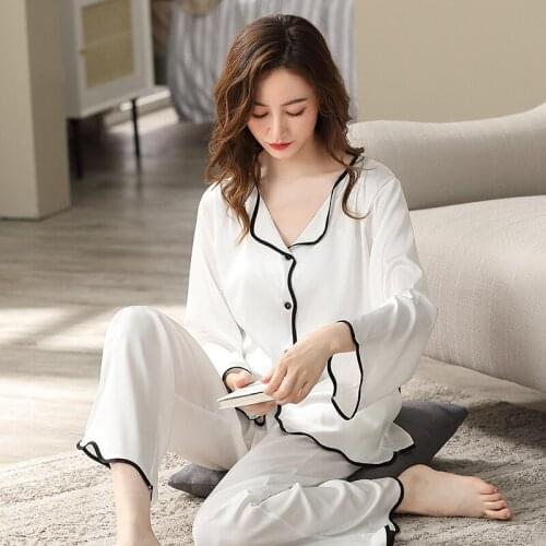 ChuQu Women's Silk Pajamas