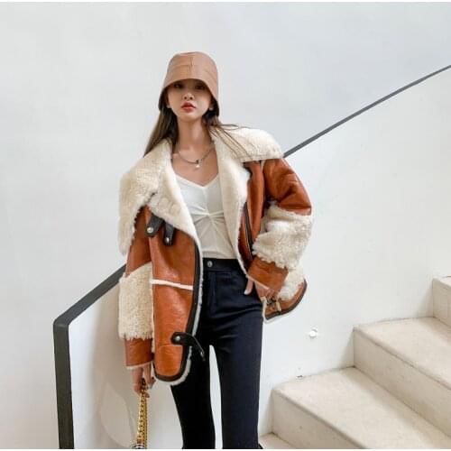 New Real Double Face sheep Fur Coat Womens Mid-Length Winter Close-Fitting Leather sheep Fur Collar Cuffs Fur Garments