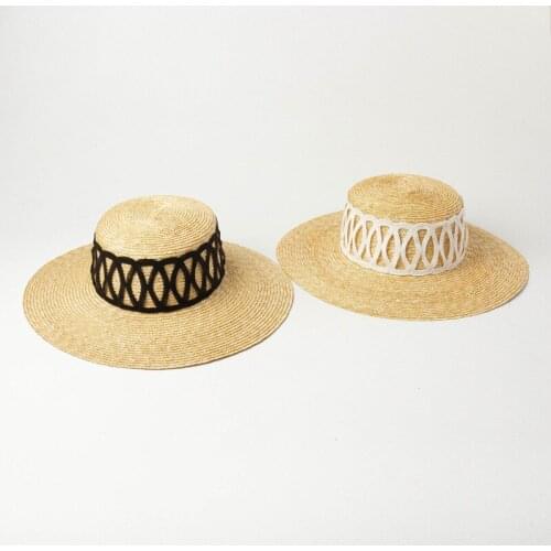 Wide Brim Straw Hat Flat Top Summer Boater Hats For Women Men Ribbon Lace Up Hat Chin Strap Fashion Sun Hat Ladies Ourdoor Cap