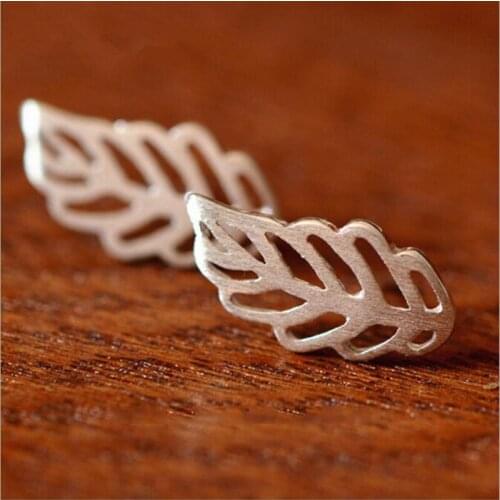 Free Shipping New Fashion Simple 925 Sterling Silver Jewelry Creative Elegant Leaves Hollow Anti-allergic Earrings SE195