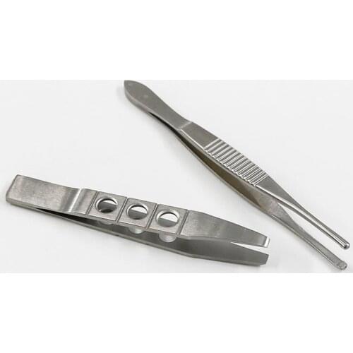 Round head eyelash tweezers 9 cm tweezers three-hole flat head tweezers eyebrow clip eyebrow tweezers eyebrow tweezers plucking