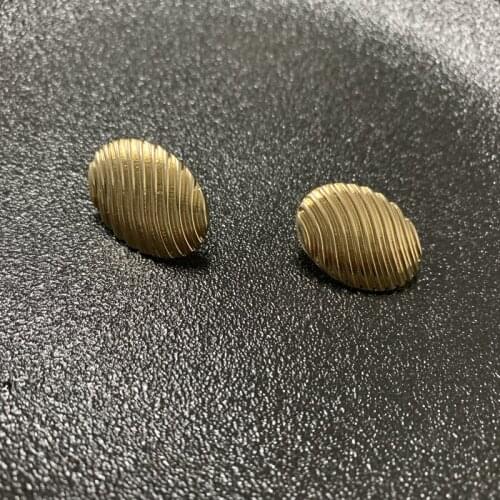 SRCOI New Trendy Simple Twill Texture Oval Stud Earrings Small Alloy Temperament Earring Women Party Jewelry Accessories 2021