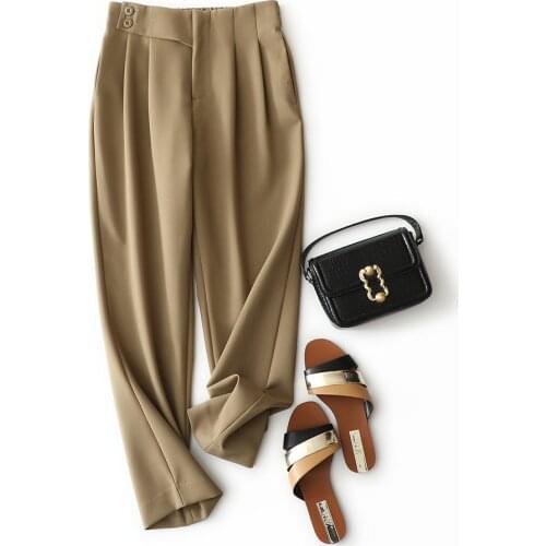 Cover meat, show thin, trim leg type straight two button high waisted pipe straight pants