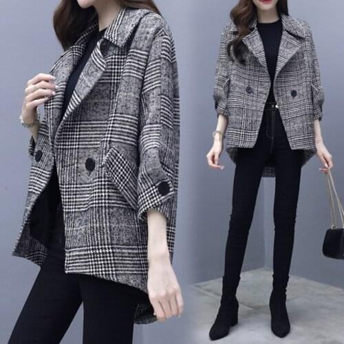 2020 Autumn and Winter New Womens Clothing Woolen Coat Slim Looking Graceful Houndstooth Top Clothes Fashion Trench Coat