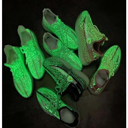 Giyu Women's Sneakers