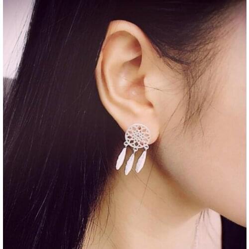 Ea894 Europe Punk Vintage Bohemian Hollow Geometric Circle Dreamcatcher Feather Leaves Pendant Earrings Female charm jewelry