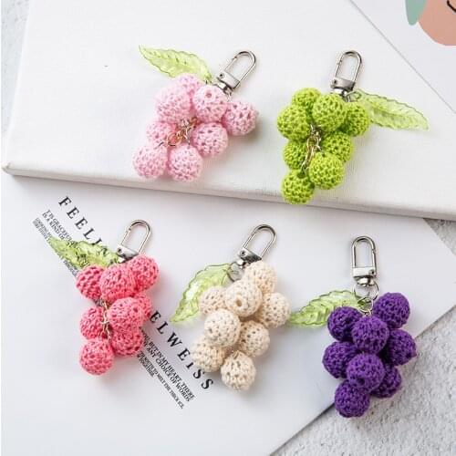New Style Knitting Wool Giant Peak Grape Key Chain Exquisite Airpods Case Decoration Keychain Bag Pendant Accessory Keyring