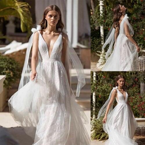 2020 Wedding Dresses Deep V Neck Lace Appliques Beach Bridal Gowns Sexy Backless Sweep Train A Line Wedding Dress