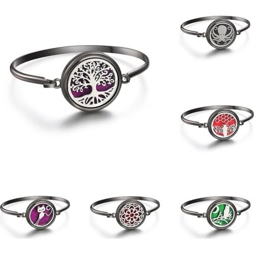 TYLFNL Black Bracelets