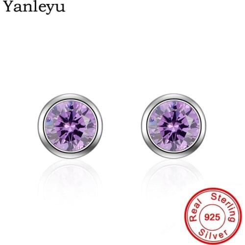 YINHED Stud Earrings