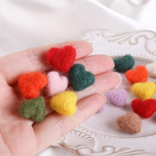 6pcs Korea Trendy Love wool felt heart-shaped peach heart candy color mini headdress brooch accessories decoration materials