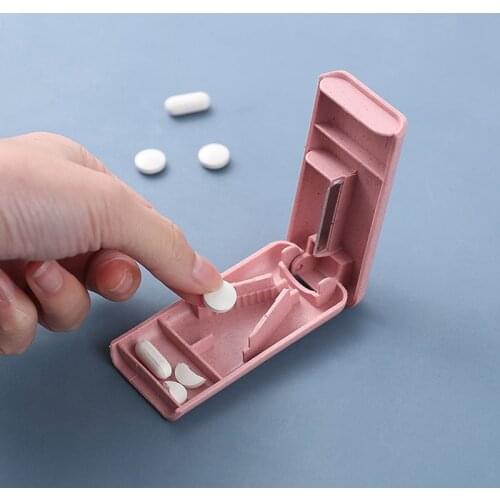 New 1PC Medicine Pill Holder Tablet Cutter Splitter Pill Case Mini Useful Portable Storage Box Pill Tablet Pill Cutter Divider