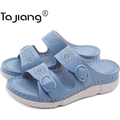 Ta Jiang New thick-soled slope heel slippers European and American fashion hollow summer female gladiator beach slippers T777-6
