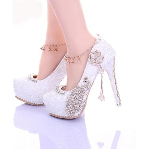 2020 Popular White Pearl Diamond Bridal Shoes Rhinestone Wedding Shoes for Women Ladys High Heeled Crystal Prom Shoes Pumps