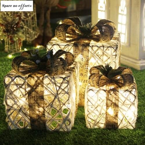 2020Christmas Decoration Three-piece Gift Box Christmas Tree Ornaments Luminous Iron Art Home Outdoor Christmas Decorations Mall