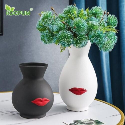 Modern Handmade Ceramic Vase Creative Face Lip Flower Stand Can Be Hydroponic Creative Nordic Home Decoration Ornaments