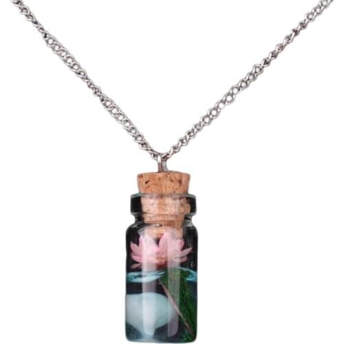 Hot Sale Vintage Luminous Glow Dark Flower Pendant Fluorescent Glass Drift Bottle Necklace Gift Jewelry