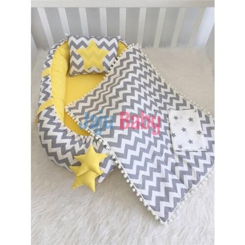 Jaju Babynest Gray Zigzag Orthopedic Luxury Baby Nest Set, Mothers Side, Pompom Pique Baby Sleep Set