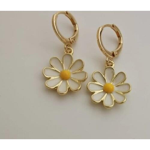 Gold Colour Daisy Sunflower Hoop Earring Endless Hoops Dangle Simple Holiday Gift for Her Bridesmaid Women Jewelry Trend Fashion
