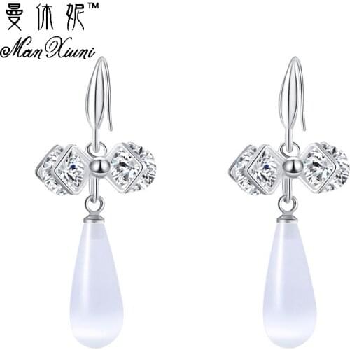 Manxiuni Luxury Elegant Fashion Women Ethnic Shiny Crystal Round Pendant Statement Hook Drop Earrings Jewelry For Wedding