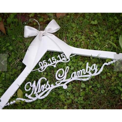 Personalized olive leaf Mrs name dress hanger, Bridesmaid bride rustic Wedding Groom dressing hangers party gifts decorations