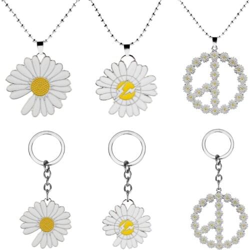 9 style G.Dragon daisy Cosmos Key Chain Necklace Creative Trinket Jewelry Women Men Gift