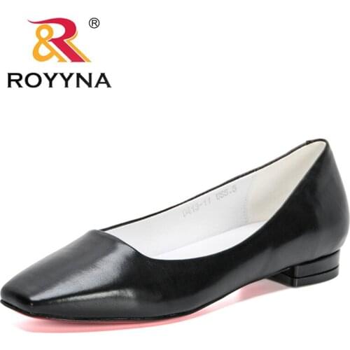ROYYNA 2021 New Designers Fashion Casual Women Flat Shoes Ladies Slip On Comfortable Work Shoes Solid Leisure Footwear Feminimo