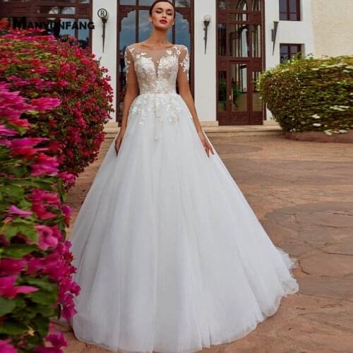 2021 New Arrival Embroidery Appliques Tulle Short Sleeve Wedding Dress for Women Custom Made Button Back O-Neck Bridal Ball Gown